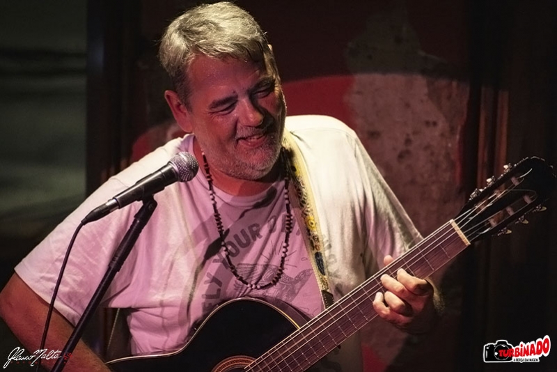 TONHO CROCCO TRIO ABRINDO OS TRABALHOS COM CHAVE DE OURO NO BAR OCIDENTE