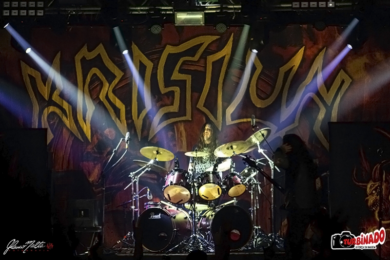 KRISIUN &ndash; UMA VERDADEIRA AULA DE DEATH METAL PARA F&Atilde; NENHUM BOTAR DEFEITO
