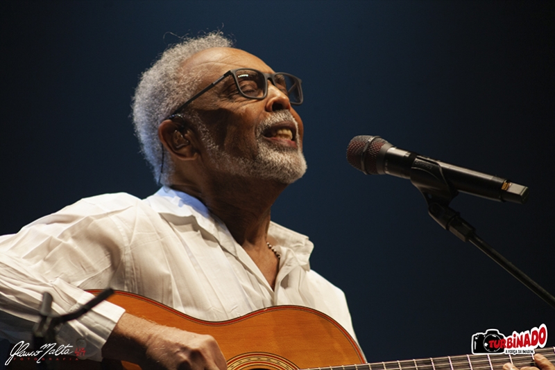 "GILBERTO GIL"  MOSTROU TODO SEU BRILHANTISMO, BELEZA E POESIA DE SUA M&Uacute;SICA AO VIVO EM PORTO ALEGRE