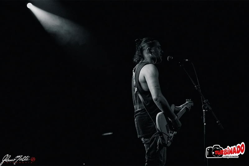 BLACK CIRCLE - BANDA ELEVOU O SENTIDO DA PALAVRA &ldquo;TRIBUTO&rdquo; A UM N&Iacute;VEL QUE POUCAS BANDAS SER&Atilde;O CAPAZES DE CHEGAR