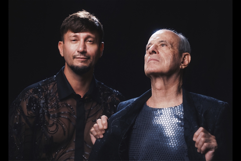 JO&Atilde;O F&Ecirc;NIX E NEY MATOGROSSO FAZEM NOVA VERS&Atilde;O PARA SUCESSO DE GAL COSTA