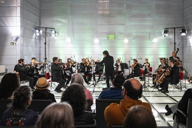 BARROCO ITALIANO NO CONCERTO DA ORQUESTRA DE C&Acirc;MARA DA ULBRA NO FAROL SANTANDER
