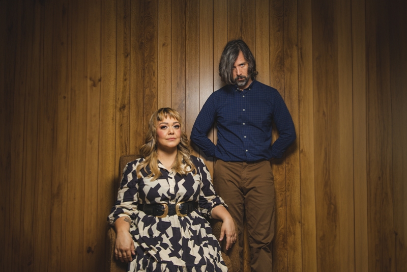 O DUO PANAMENHO &ldquo;ALPHAWHORES&rdquo; FORMADO POR IRM&Atilde;OS LAN&Ccedil;A VIDEOCLIPE DE &ldquo;SAME TEAM&rdquo;