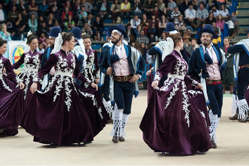INVERNADA FARROUPILHA REÚNE GRUPOS DE DANÇA NO ARAÚJO VIANNA NO PRÓXIMO DOMINGO, DIA 23 DE SETEMBRO, ÀS 17H