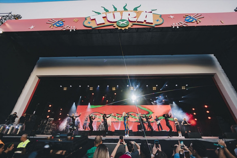 DUDA BEAT TRAZ SUA SOFR&Ecirc;NCIA POP PARA O FESTIVAL TUR&Aacute; EM PORTO ALEGRE