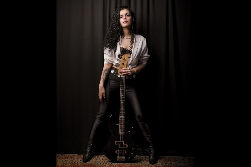MALVADA: BANDA ANUNCIA TROCA DE BAIXISTA