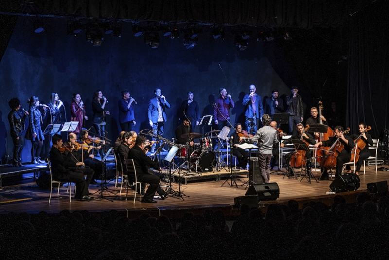 ORQUESTRA DA ULBRA E VOCAL TAKT APRESENTAM DIVAS DO POP NO TEATRO DA AMRIGS