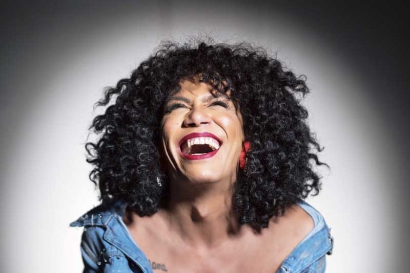 PREMIADA ATRIZ E CANTORA VAL&Eacute;RIA BARCELLOS, NO AR EM TERRA E PAIX&Atilde;O, ESTREIA STAND UP DIA 05 NOV/TEATRO GLAUCIO GIL