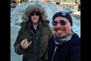 JAY JAY FRENCH, DO TWISTED SISTER, ABRE AS PORTAS EM NOVA YORK E REVELA RARIDADE DO THE BEATLES EM V&Iacute;DEO COM PAULO BARON