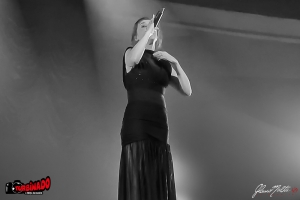 ZAZ EMOCIONA PORTO ALEGRE COM APRESENTA&Ccedil;&Atilde;O INTENSA DA TURN&Ecirc; &ldquo;SAINS ET SAUFS&rdquo; NO ARA&Uacute;JO VIANNA