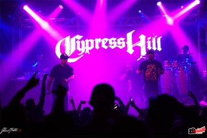 CYPRESS HILL - MOSTRANDO QUE AINDA HÁ MUITA LENHA 