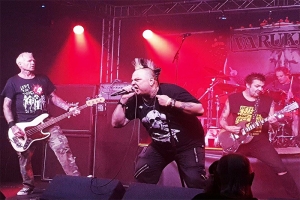 VARUKERS - UM DOS GRANDES NOMES DO PUNK INGLÊS FAZ SHOW AMANHÃ (07/11) EM PORTO ALEHRE
