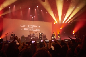 CAMISA DE VÊNUS RETORNA AO ESTADO PARA LANÇAR A TURNÊ DO NOVO ÁLBUM DANÇANDO EM PORTO ALEGRE