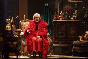 NATHALIA TIMBERG NO DOCUMENTÁRIO CÊNICO 