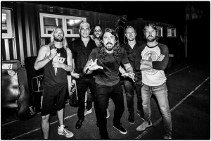 ROCK IN RIO 2019 ANUNCIA FOO FIGHTERS, WEEZER E PANIC! AT THE DISCO NO PALCO MUNDO