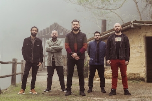 OPINIÃO PRODUTORA APRESENTA: MANEVA 