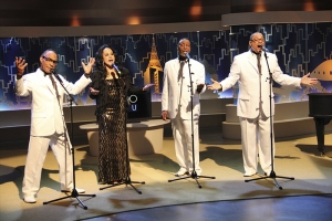 THE PLATTERS NO TEATRO DA AMRIGS