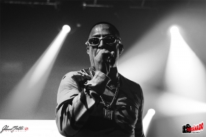 MANO BROWN - SHOW REVISITA GRANDES CLÁSSICOS DO RAP NACIONAL