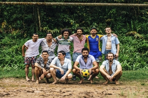 BANDA SAMUCA E A SELVA FAZ SUA PRIMEIRA APRESENTAÇÃO EM PORTO ALEGRE