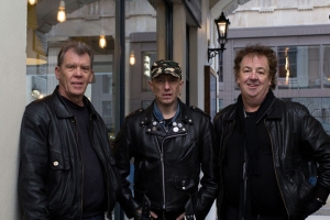 VIBRATORS (INGLATERRA) TRAZ PUNK ROCK VIBRANTE E DAS ANTIGAS A PORTO ALEGRE