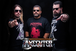AXECUTER: BANDA ANUNCIA PRÉ-VENDA DE 