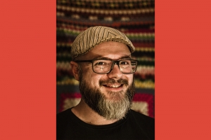 THIAGO COLOMBO SE APRESENTA NO PROJETO CHAPÉU ACÚSTICO