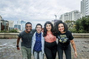 GRUPO DE JOVENS ESTUDANTES CRIA BANCO DE IMAGENS FOCADO NA REPRESENTATIVIDADE DE MINORIAS NO BRASIL