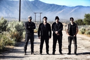 DOCTOR PHEABES: CONFIRA O VÍDEOCLIPE “REBEL RIDERS” GRAVADO EM LOS ANGELES