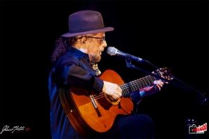 GERALDO AZEVEDO - NOVO SHOW APRESENTOU TODA A EXUBERÂNCIA DE SUA OBRA EM PORTO ALEGRE