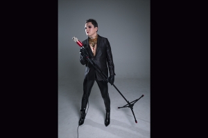 CANTOR ITALIANO RADICADO NO BRASIL, ROHMANELLI LANÇA EP AO VIVO