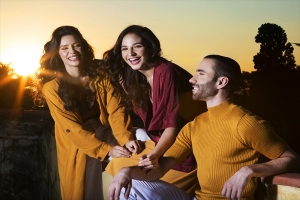 PSEUDO BANDA LANÇA O SENSUAL CLIPE “SUSSURROS”