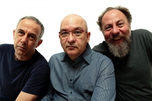 OS PARALAMAS DO SUCESSO SHOW “SINAIS DO SIM” – SALÃO DE ATOS DA PUC (PORTO ALEGRE - 9/05)