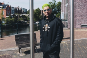 ADIADO - OPINIÃO PRODUTORA APRESENTA: FILIPE RET (25/4)