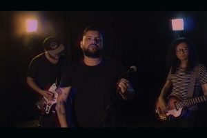 DESTAQUE DA CENA POTIGUAR, ALEXANDRE ESTREIA CARREIRA SOLO COM SINGLE E SESSÃO AO VIVO “VERANEIO”