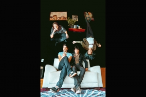 DORIS ENCRENQUEIRA LANÇA VÍDEO CLIPE DA MÚSICA 