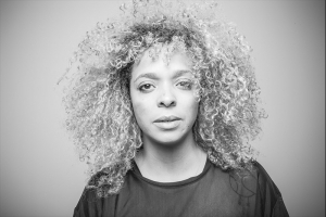 OPINIÃO APRESENTA ANELIS ASSUMPÇÃO