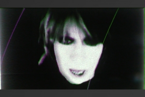 THE PRETENDERS LANÇA NOVO CLIPE “THE BUZZ”
