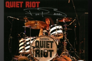 FRANKIE BANALI (QUIET RIOT): CRIADO FUNDO PARA AJUDAR NAS DESPESAS MÉDICAS DO BATERISTA