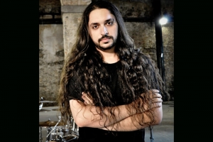 RISIGN AGAIN G3 TRIBUTE: PROJETO APRESENTA FABIO CARITO COMO BAIXISTA OFICIAL