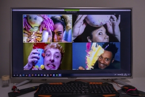 'SACO DE BRINQUEDOS' TERÁ NOVA APRESENTAÇÃO DIA 13, ÀS 17H, NO ZOOM