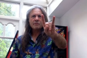 IRON MAIDEN: EM VÍDEO O VOCALISTA BRUCE DICKINSON AFIRMA ESTAR EM ESTÚDIO COM STEVE HARRIS