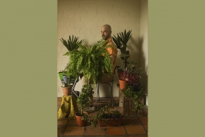 JOÃO PEDRO CÉ (TRABALHOS ESPACIAIS MANUAIS, PRETAGÔ) LANÇA CLIPE DE “FACEIRA”