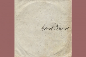 A BANDA FANTOMATICOS LANÇA ‘AMOR AMOR’, MAIS UM SINGLE DE SEU NOVO ÁLBUM