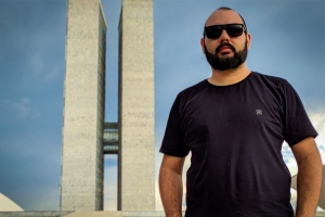 LITERATURA, MÚSICA E INDIGNAÇÃO INSPIRAM DIGAØ EM NOVO SINGLE “O VERÃO DA CORRUPÇÃO”
