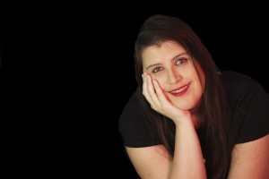 THAZYA REGINA - AS CANÇÕES RESSOAM SOBRE OS SENTIMENTOS DA PANDEMIA