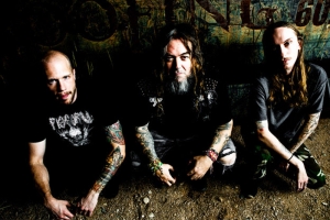 GO AHEAD AND DIE: BANDA DE MAX CAVALERA E SEU FILHO IGOR ASSINAM COM A NUCLEAR BLAST