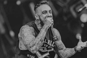 FÁBIO FIGUEIREDO (EX-VOCALISTA DA BANDA JOHN WYANE) FALECEU ONTEM AOS 34 ANOS DE IDADE VÍTIMA DA COVID-19