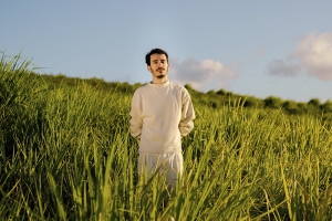 DAMI DORIA MESCLA MÚSICA BRASILEIRA, ROCK E JAZZ NO NOVO ÁLBUM, “UM SOM”