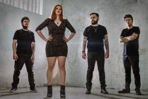 LASTING MAZE: UMA REFLEX&Atilde;O SOBRE O MEDO COM O EP "THUNDER"