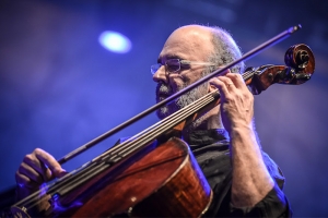 JAQUES MORELENBAUM E CAIO M&Aacute;RCIO APRESENTAM CONCERTO VIRTUAL EM HOMENAGEM A TOM JOBIM